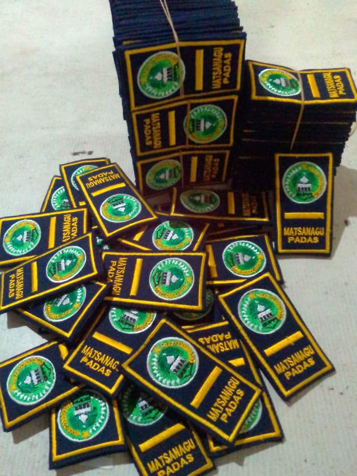 Panduan Memilih Bet Sekolah Berkualitas dari Konveksi, Produsen, dan Supplier Terpercaya