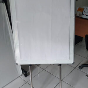 Distributor Flipchart Kaki 4 Berbagai Ukuran – Supplier Perlengkapan Sekolah Termurah & Terpercaya